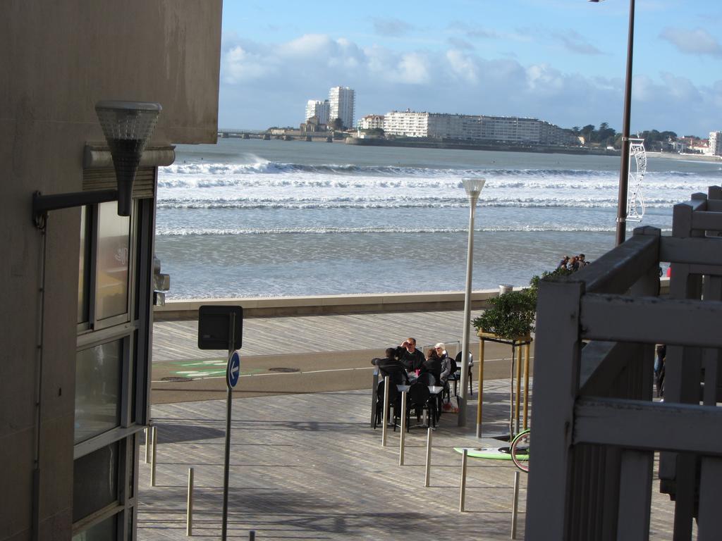 Hotel & Cantine De La Plage Les Sables-dʼOlonne Exterior foto